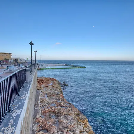 Spacious 3br In The Heart Of With Wifi Ac Слима