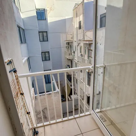 Apartment Spacious 3br In The Heart Of With Wifi Ac *