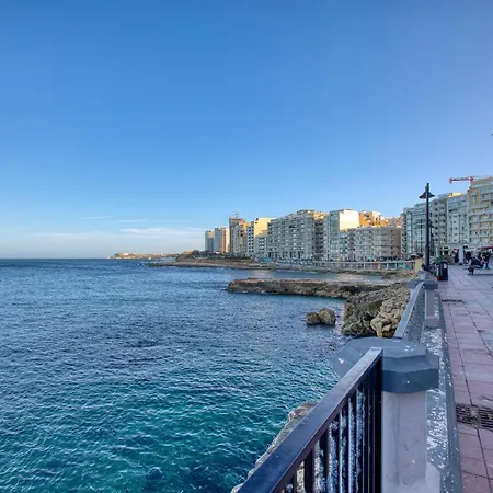 Apartament Spacious 3br In The Heart Of With Wifi Ac Sliema
