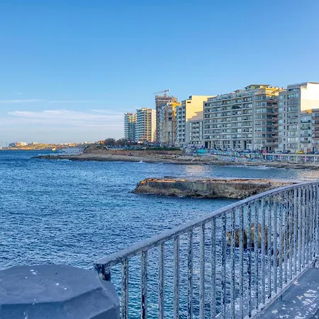 Spacious 3br In The Heart Of With Wifi Ac *