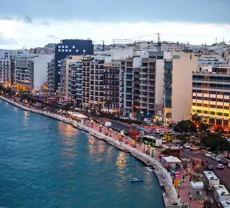 Spacious 3br In The Heart Of With Wifi Ac Appartement