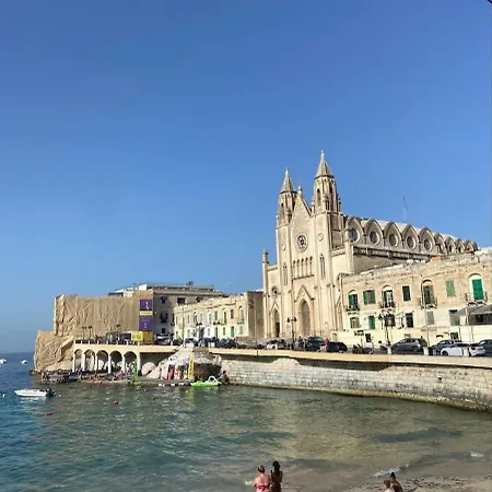 Apartment Spacious 3br In The Heart Of With Wifi Ac Sliema