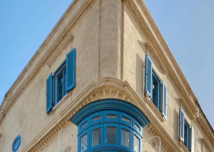 Spacious 3br In The Heart Of With Wifi Ac شقة *