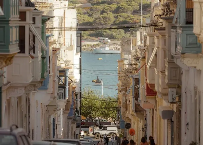 Spacious 3br In The Heart Of With Wifi Ac * سليمة