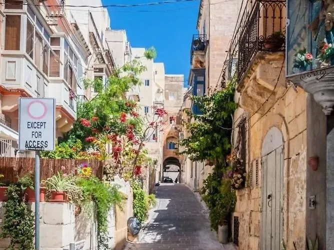 Apartamento Spacious 3br In The Heart Of With Wifi Ac Sliema